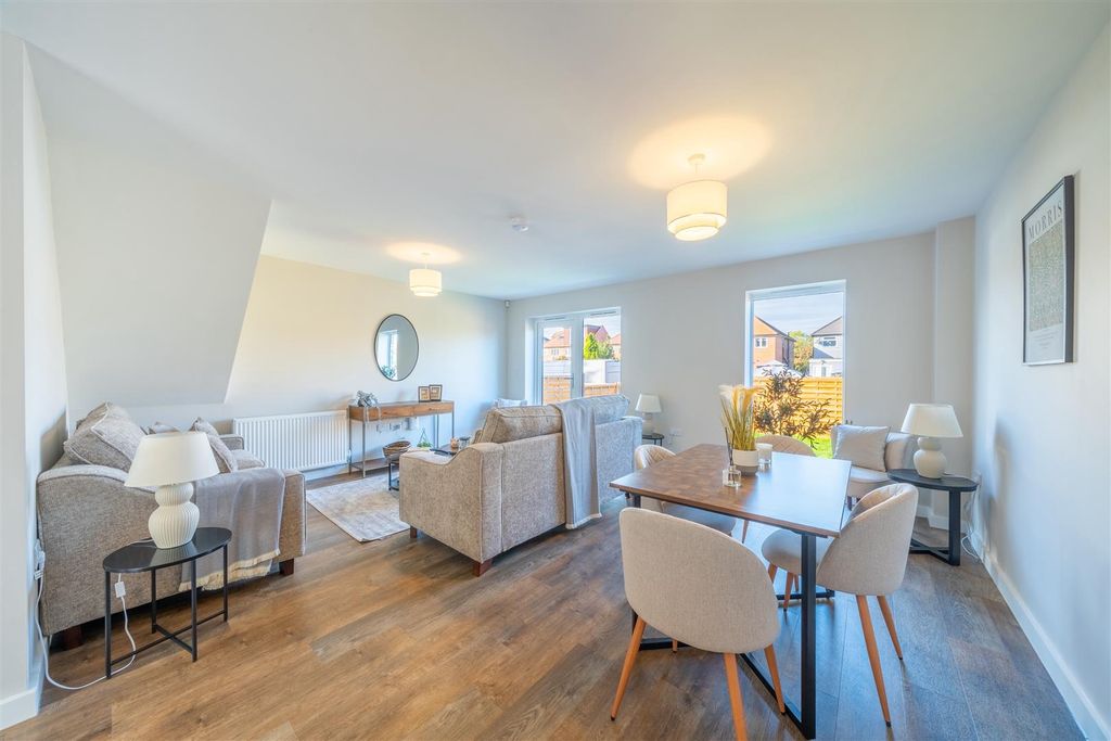 Property photo 3 of 22