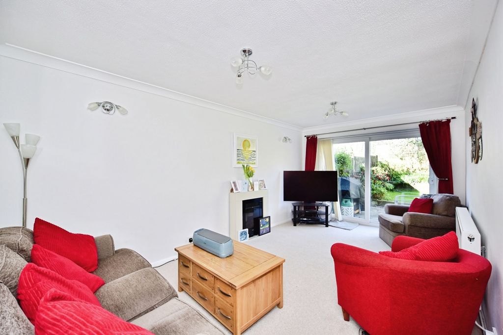 Property photo 2 of 16 Pbox-Img.Jpg