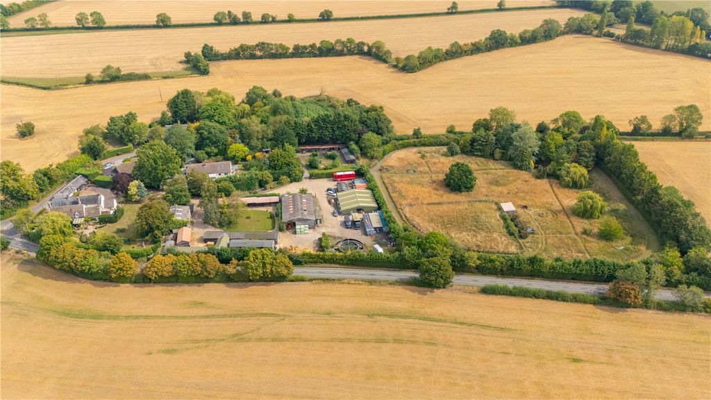 Property photo 2 of 17 Aerial