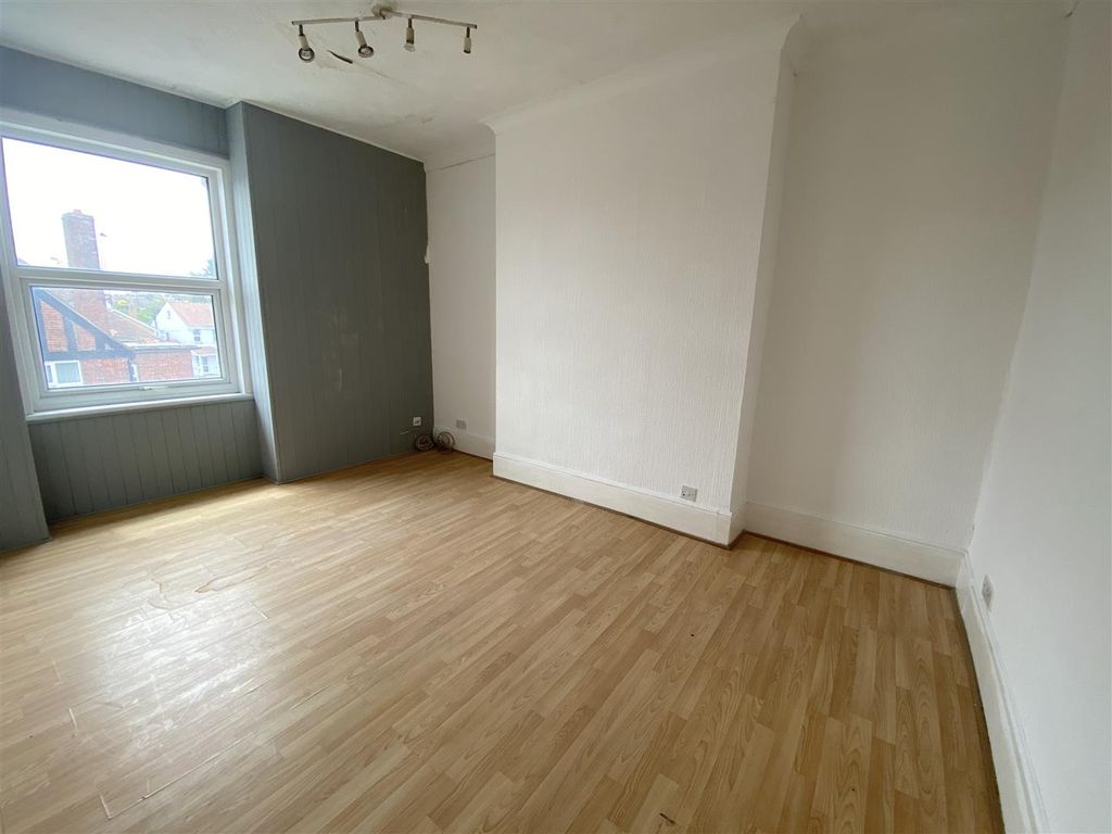 Property photo 2 of 6 Img_2679.Jpg