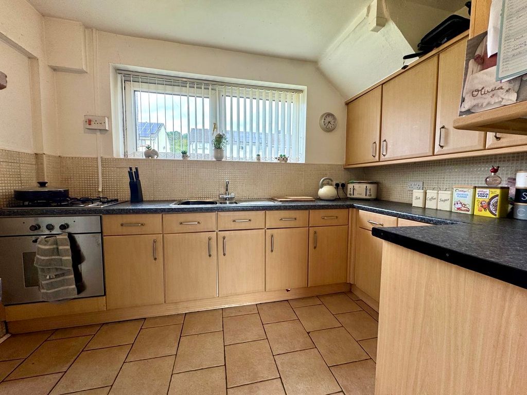Property photo 2 of 22 cc1Fac02-A311-4dc0-8F60-E780125E39F6.Jpeg