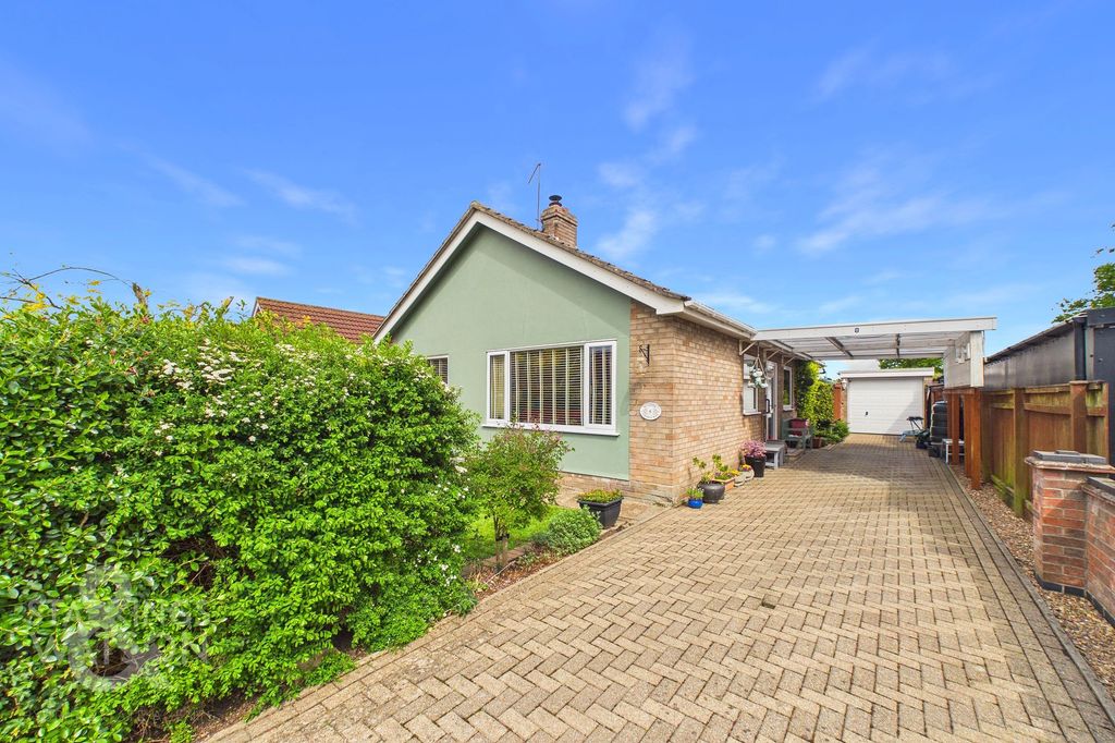 Property photo 1 of 27