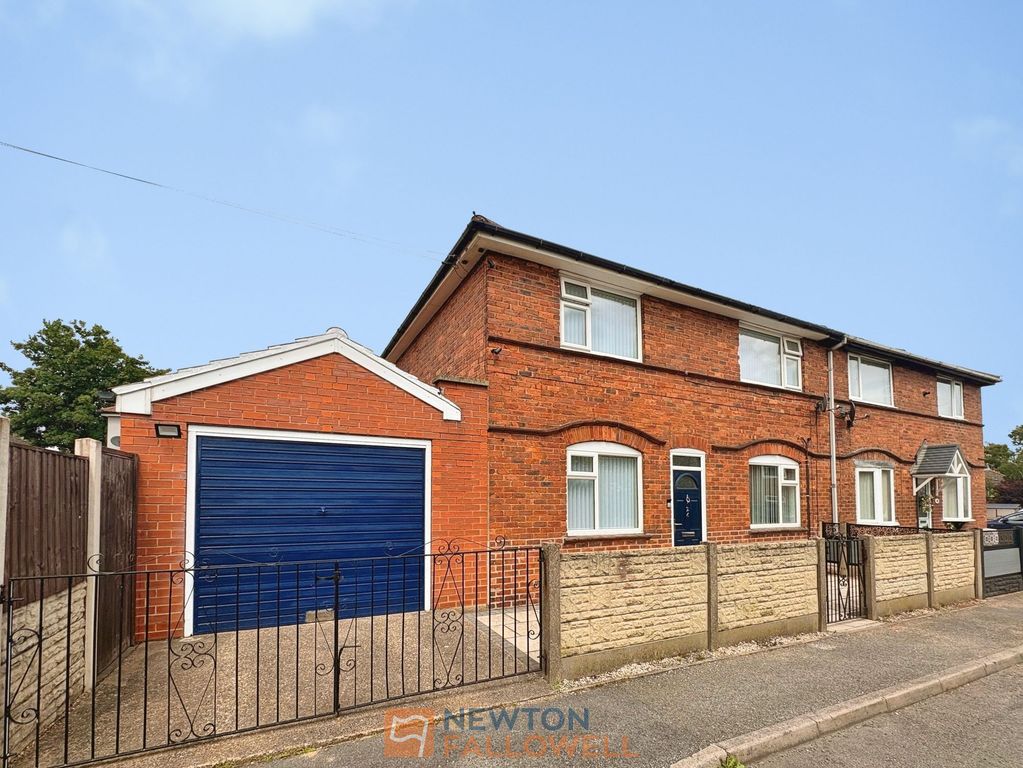 Property photo 1 of 35