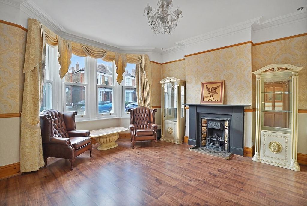 Property photo 3 of 27 14.Jpg
