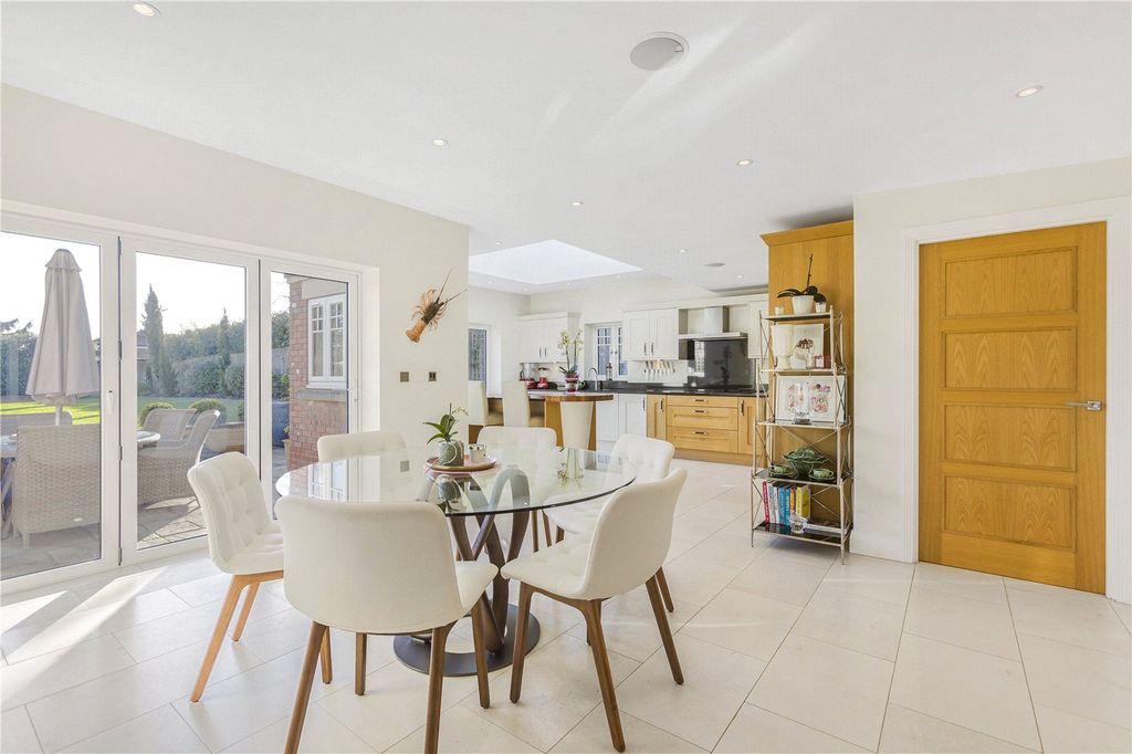 Property photo 3 of 17 Picture No. 19