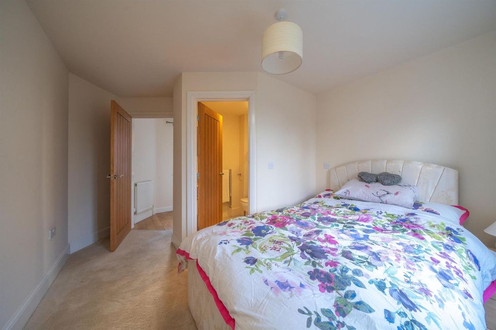 Additional image 34 of 4 bed detached house for saleHaywards Close, Glossop SK13