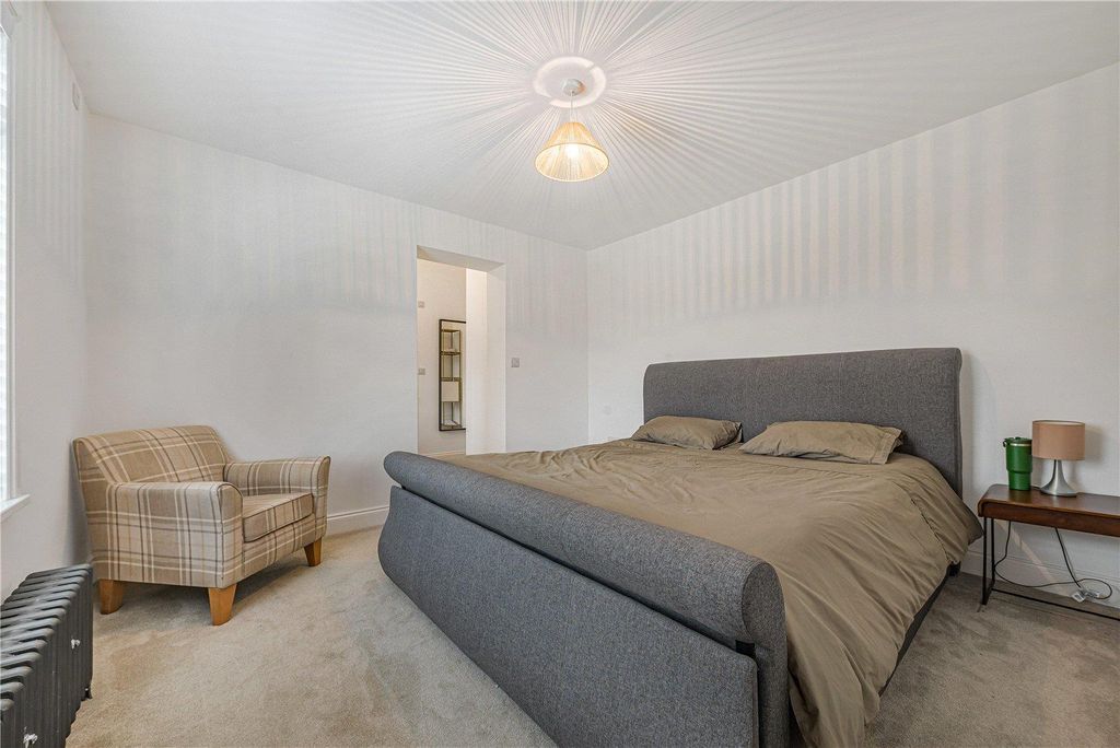 Property photo 3 of 46 Picture No. 22