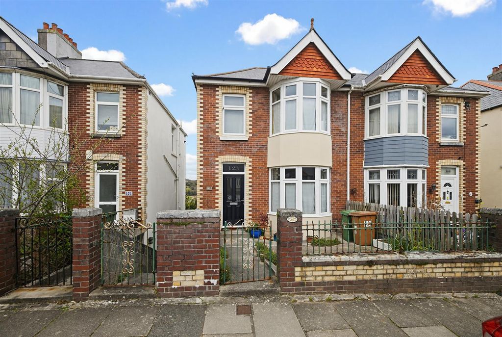 Property photo 1 of 29 Front