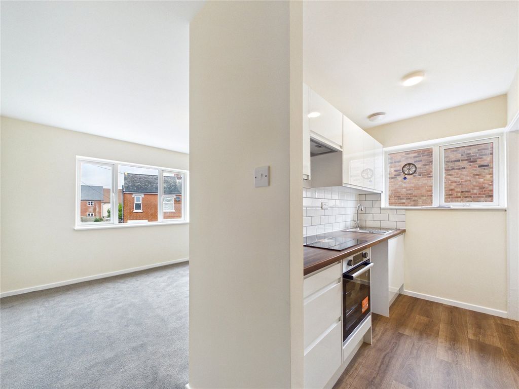 Property photo 1 of 10 Picture No. 13