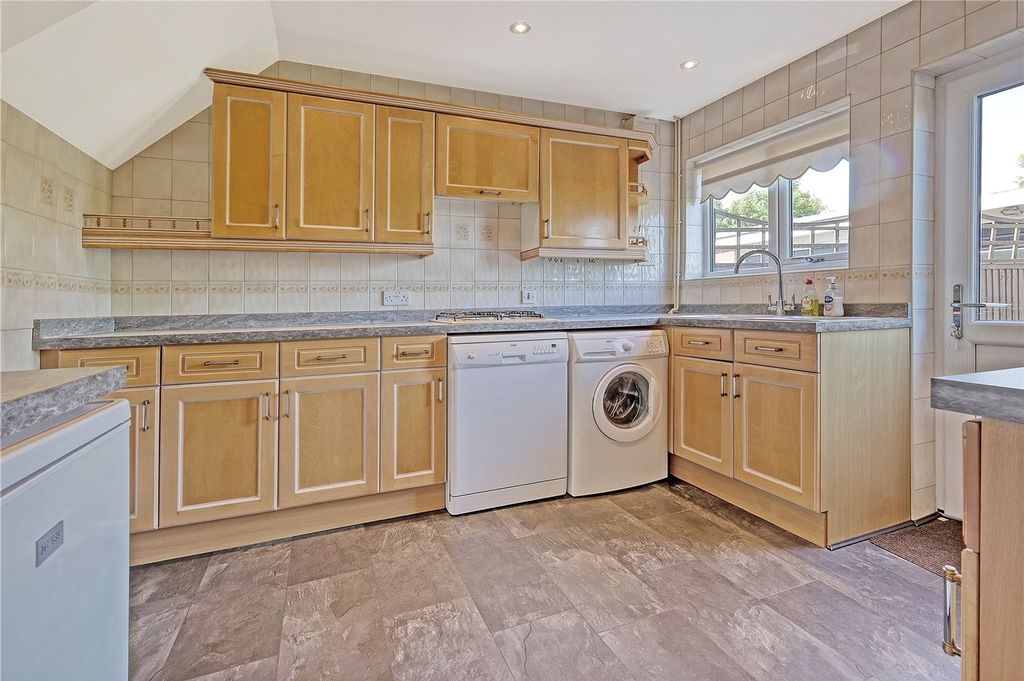Property photo 3 of 10 Picture No. 04