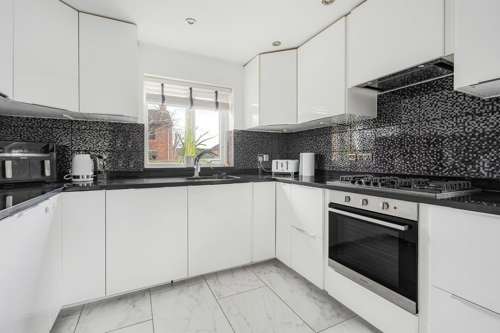 Property photo 3 of 10 Photo 9