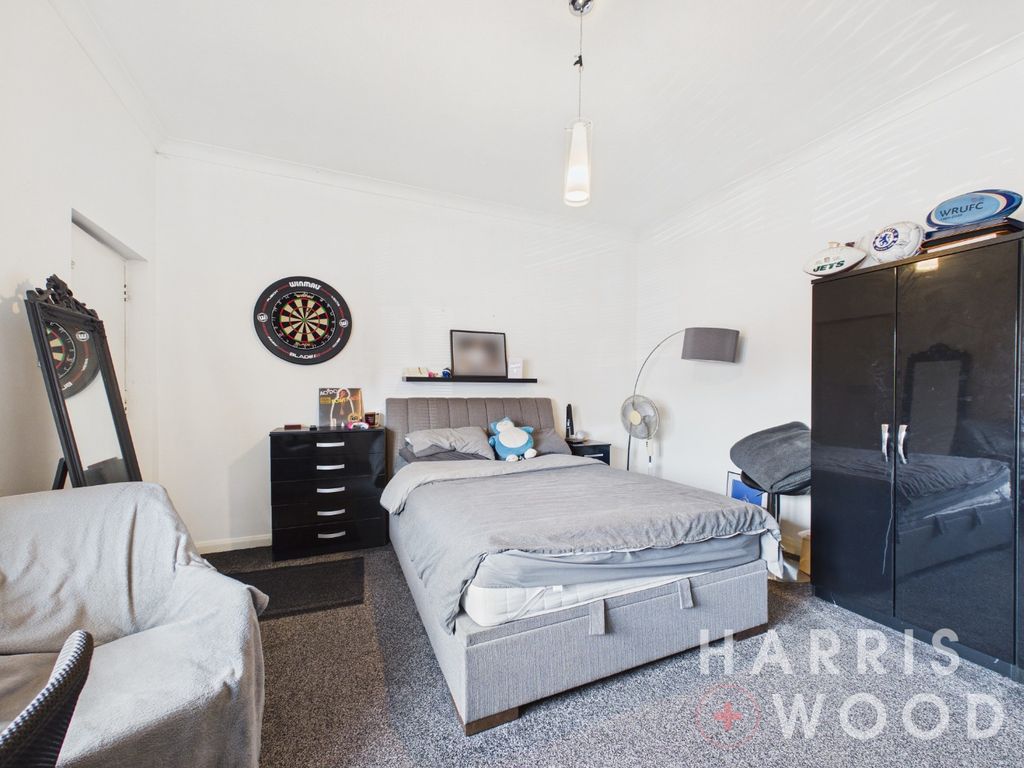 Property photo 3 of 6 5156823