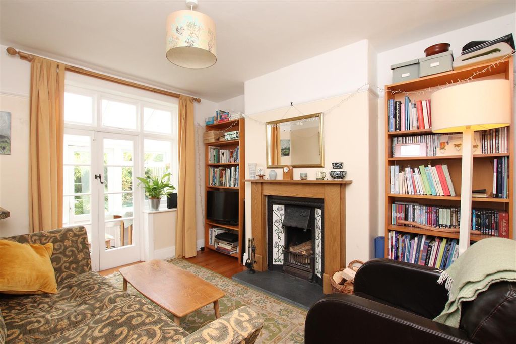 Property photo 3 of 20 Dining Room.Jpg