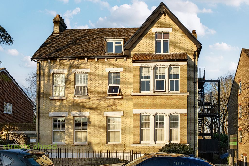 Property photo 1 of 17 7867Ae23-Ddd7-4Ca...