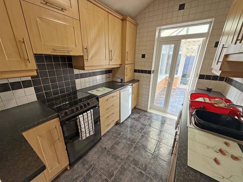 Property photo 3 of 12 Kitchen A1.Jpg