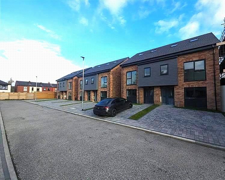 Property photo 3 of 17 Picture No. 18