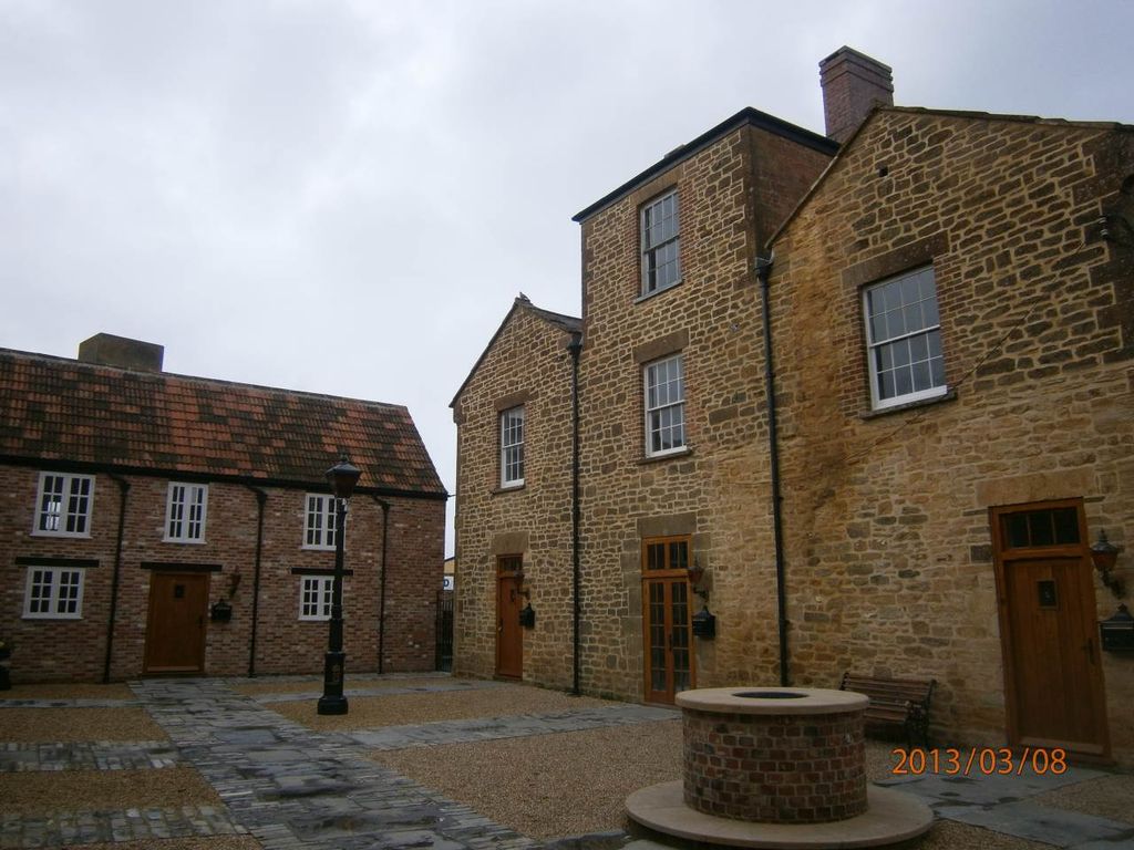 Property photo 1 of 14 Front