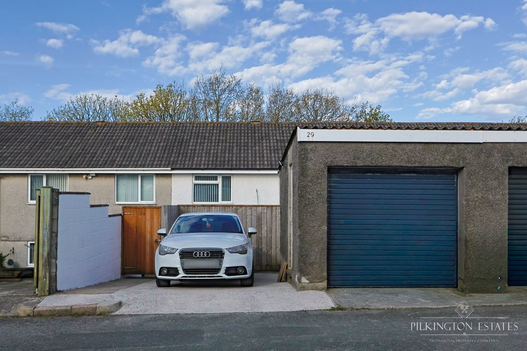 Property photo 2 of 16 5057862