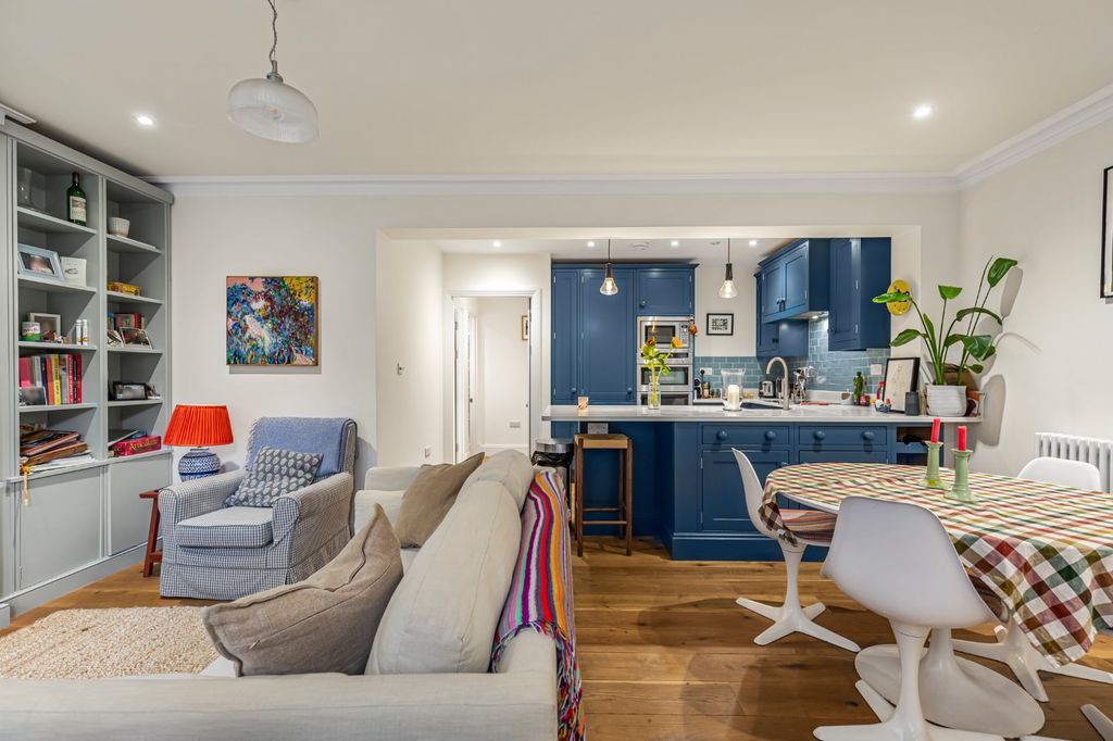 Property photo 3 of 12 Picture No. 12