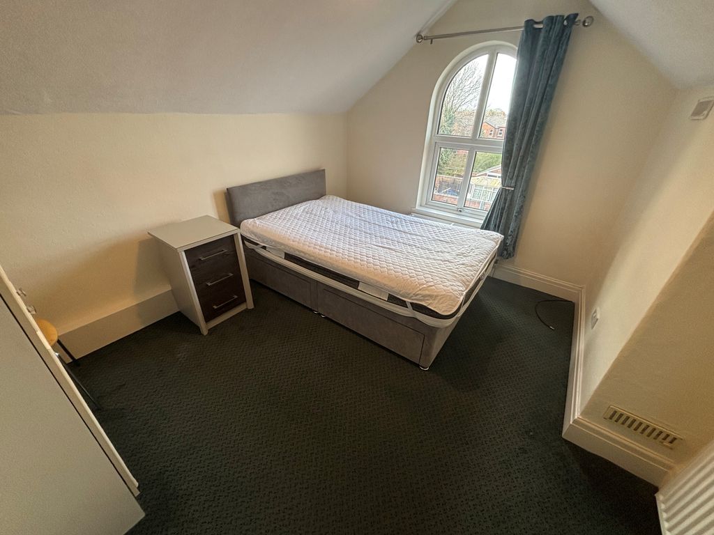 Property photo 2 of 7 Bedroom