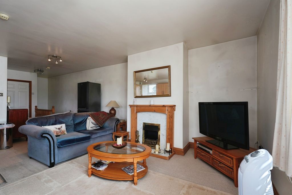 Property photo 3 of 15