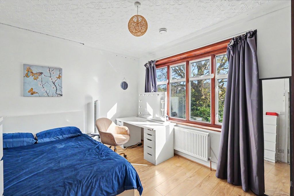 Additional image 26 of 5 bed detached house for saleClay Hill, Enfield EN2
