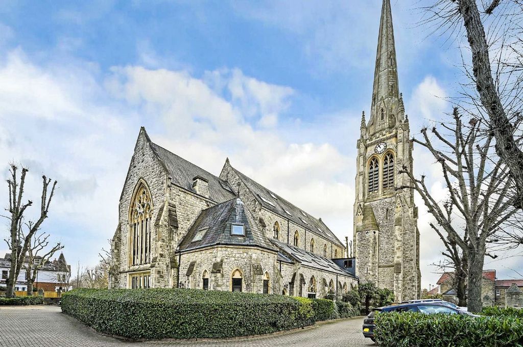 Property photo 1 of 6