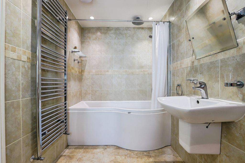 Property photo 3 of 15 Pbox-Img.Jpg