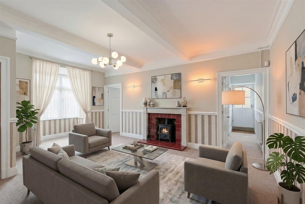 Property photo 3 of 19 Dining Hall 2.Jpg