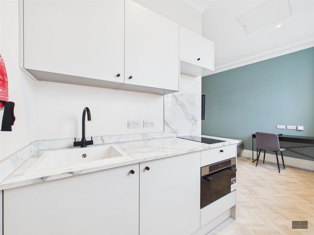 Property photo 2 of 5 Cam02887G0-Pr0664-Still004.Jpg