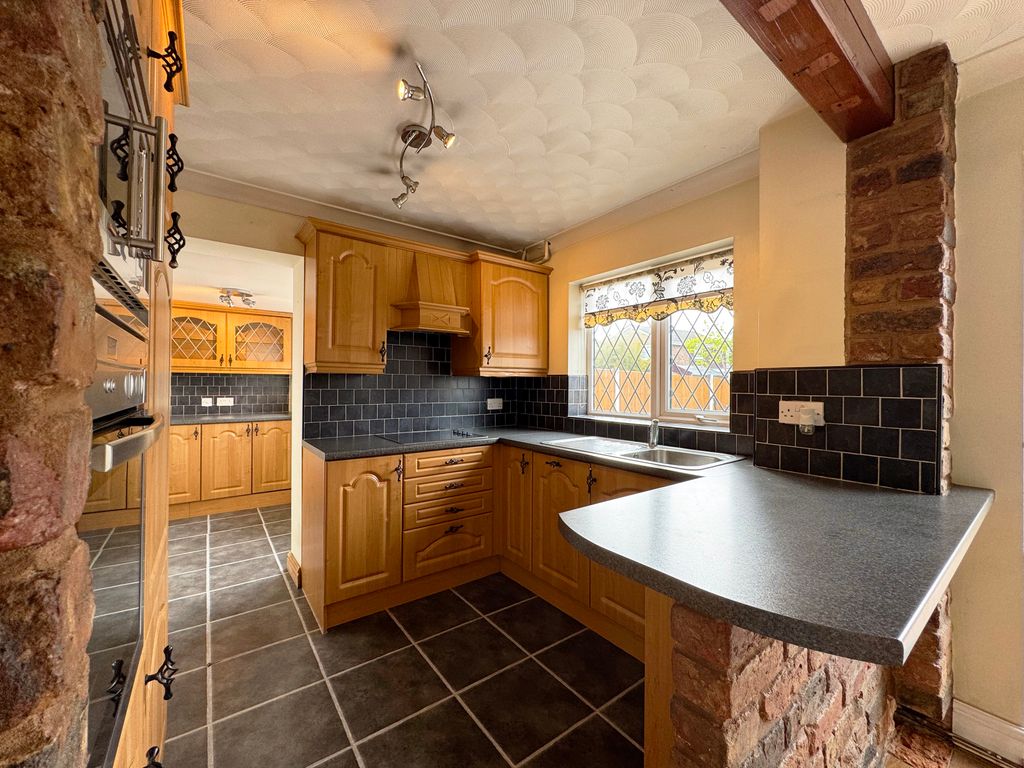 Property photo 2 of 23