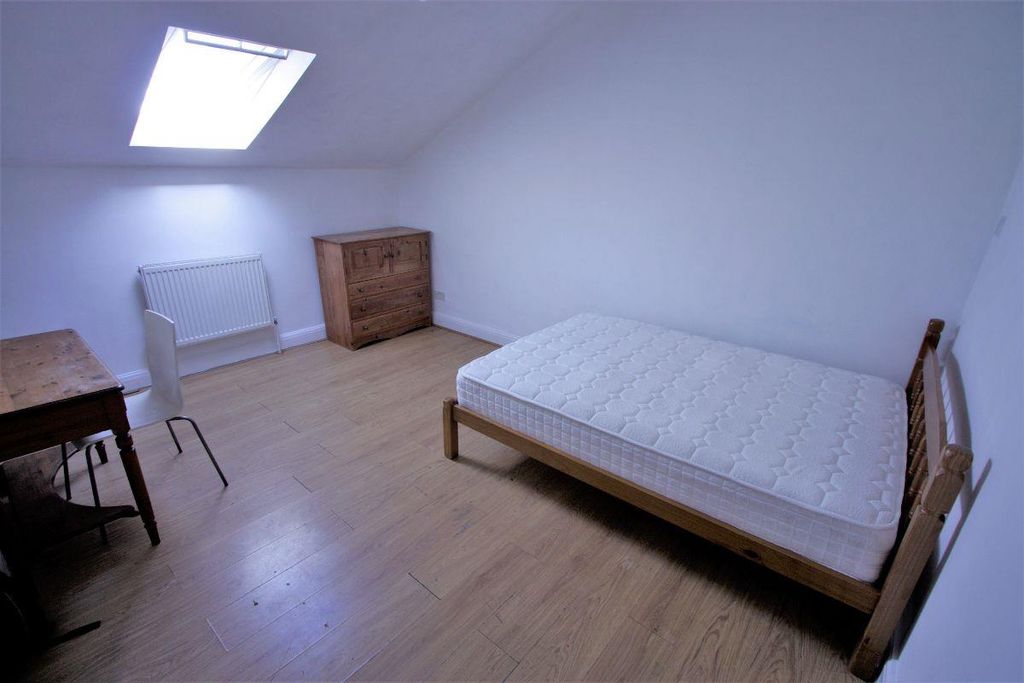 Property photo 1 of 4