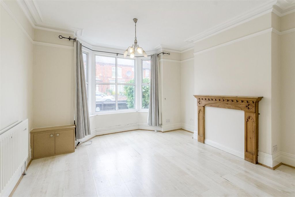 Property photo 3 of 15 Living Room