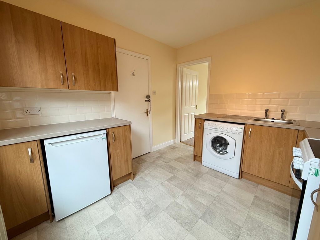Property photo 2 of 10 Picture No. 11