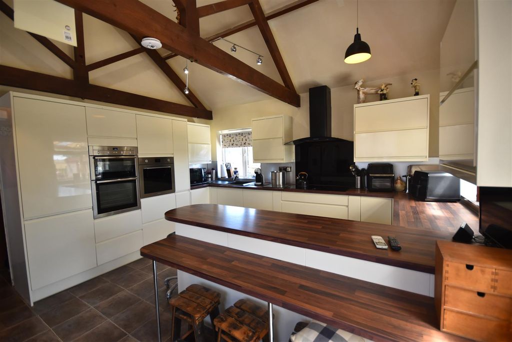 Property photo 2 of 36 Dsc_0082.Jpg