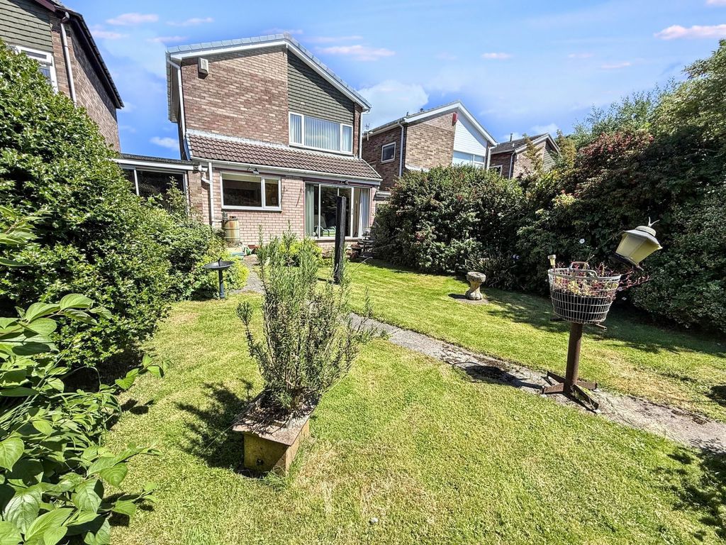 Property photo 3 of 19