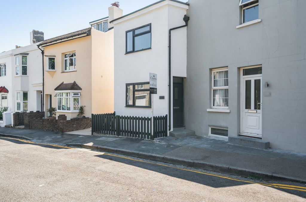 Property photo 1 of 20 1503708-1-19Ff11F...