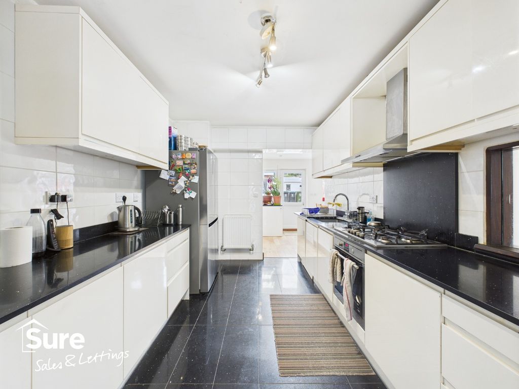 Property photo 1 of 17 4433331