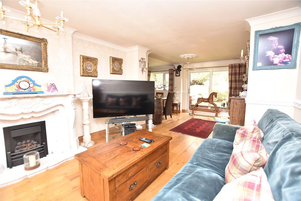 Property photo 2 of 17 Picture No. 42