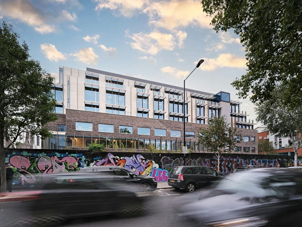 Property photo 3 of 11 Gramophone_251015_Draft_02.Jpg