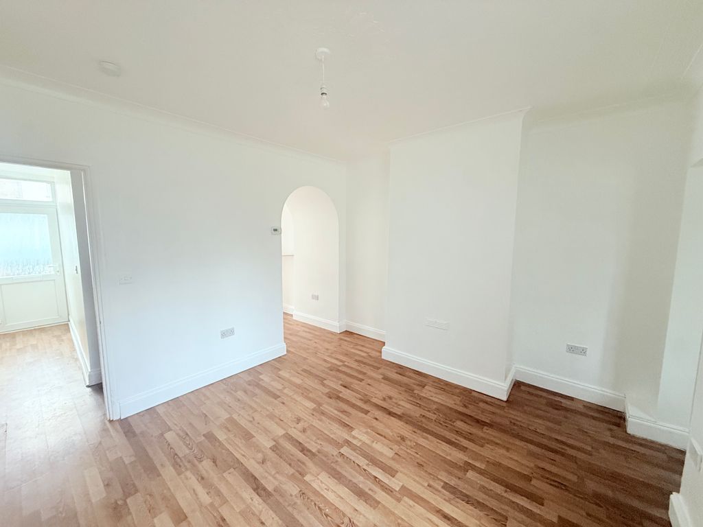 Property photo 2 of 9 Living Room