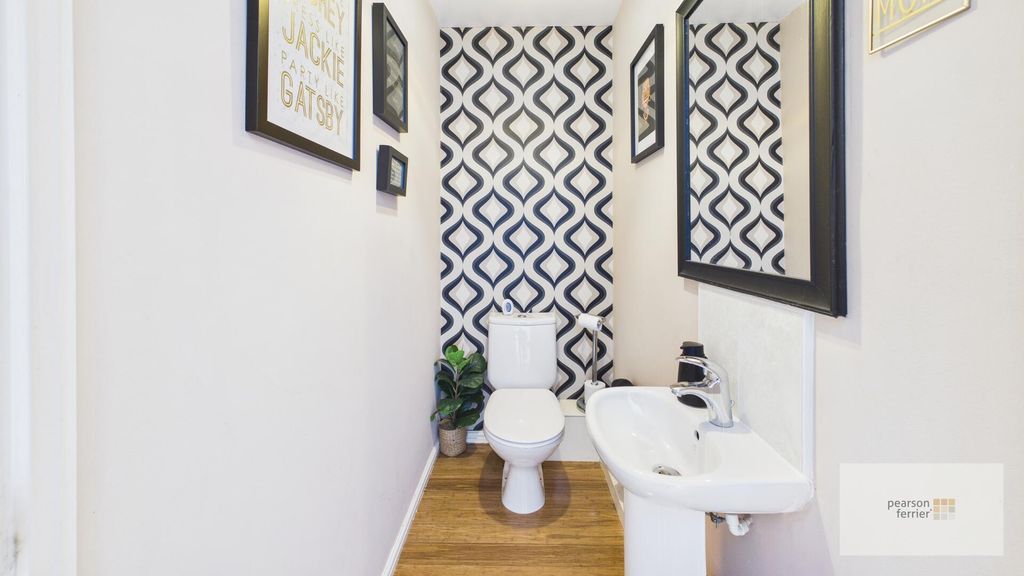 Property photo 3 of 14 WC