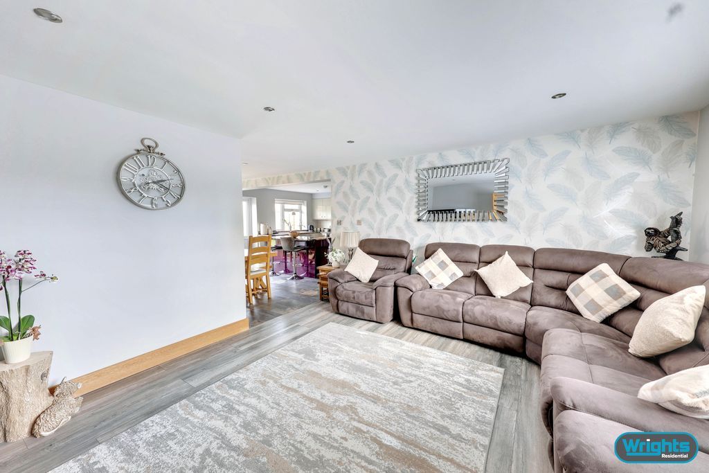 Property photo 3 of 29 Photo 15