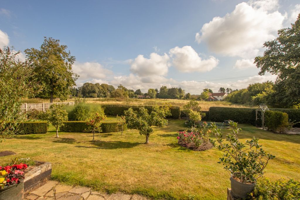 Property photo 2 of 29 3555174