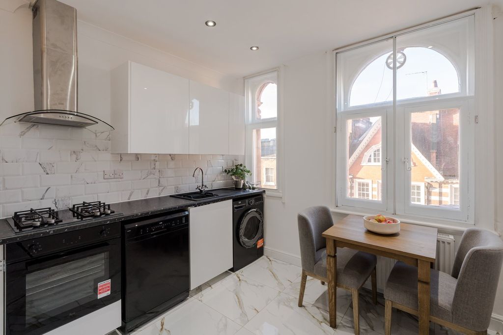 Property photo 3 of 9