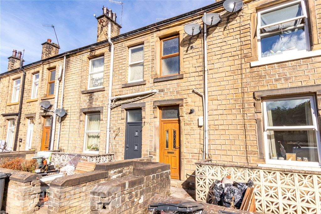 Property photo 1 of 10 Front