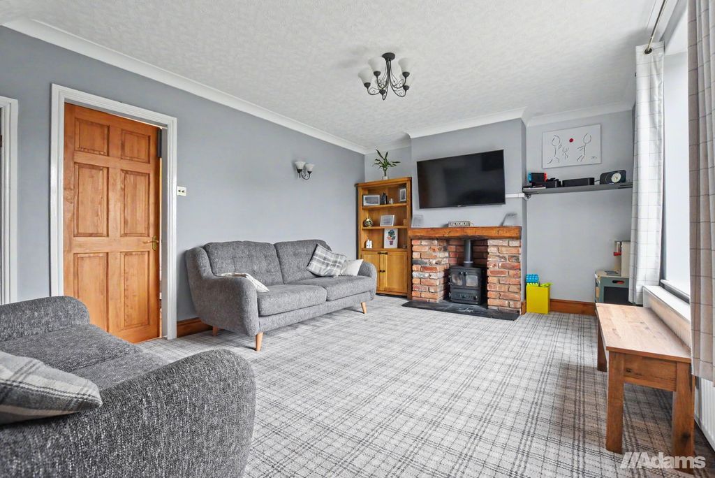 Property photo 2 of 24