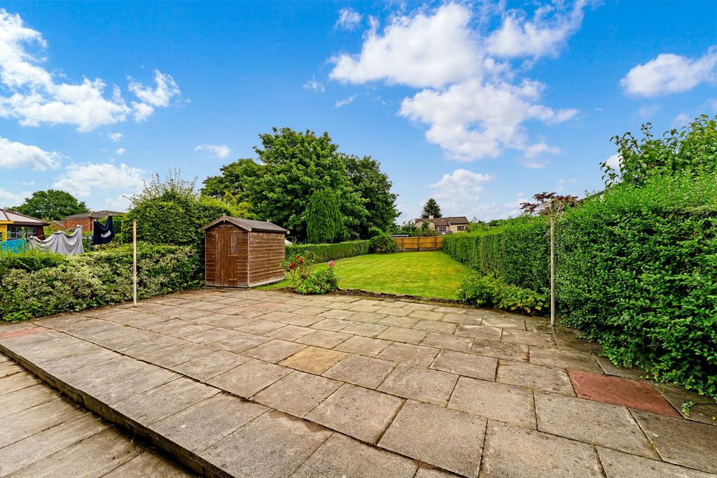 Property photo 3 of 20