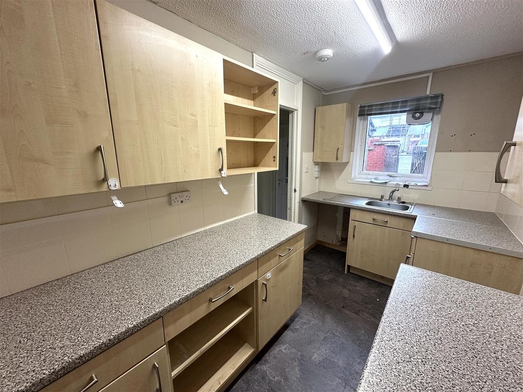 Property photo 2 of 13 20260126_105607656_Ios.Jpg