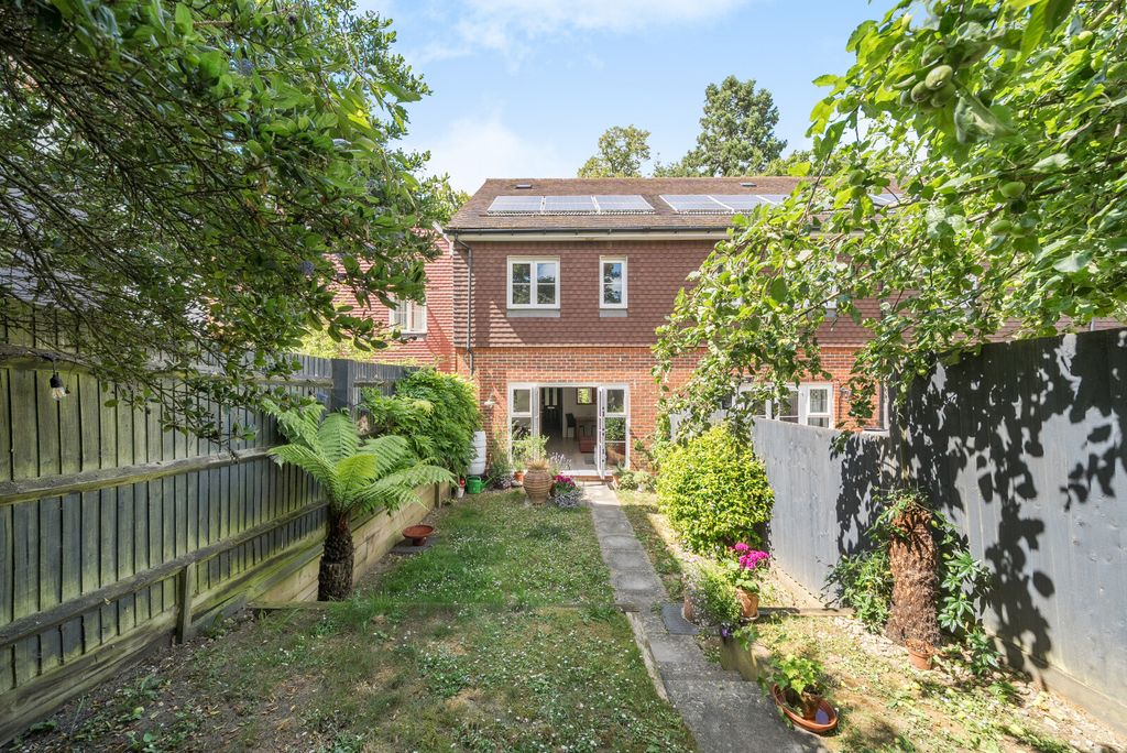 Property photo 1 of 13 1313516-3-68596A2...